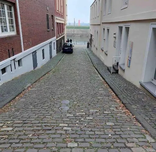 Apartment Am Rhein Ganze Netflix Internet 1000 Mbits, Free Parking *